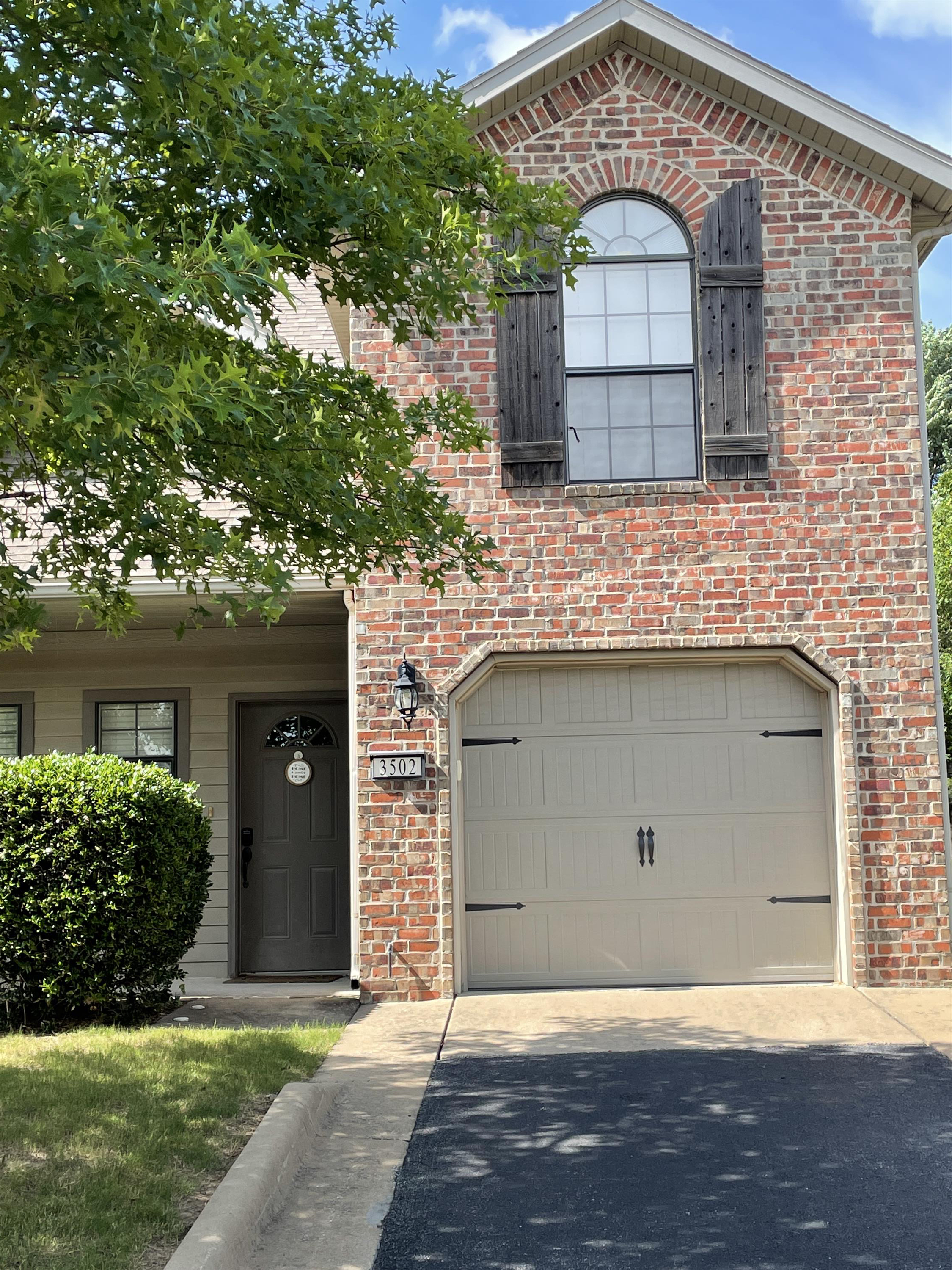 3502 West Chevaux Drive - 1